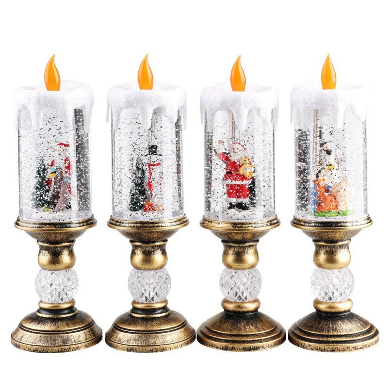 Quatre bougies boules à neige sur chandelier, fond blanc