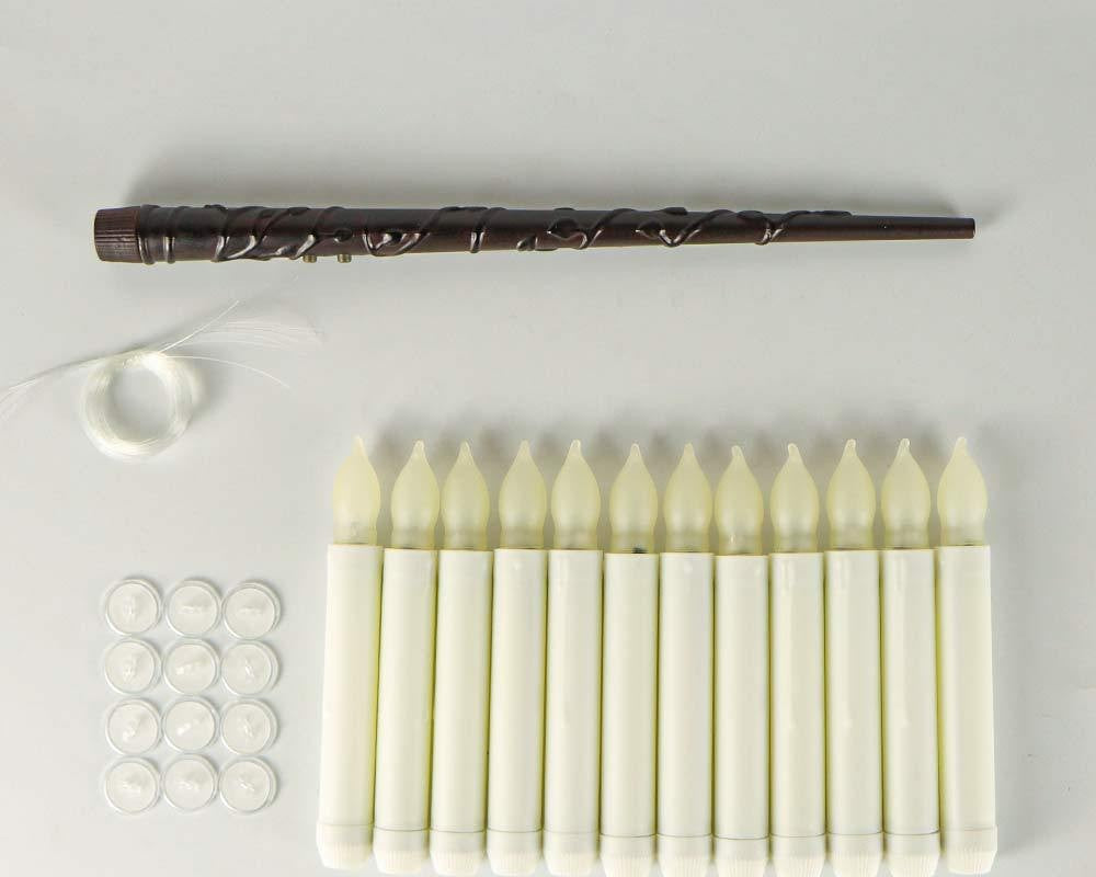 Contenu du lot : 12 bougies LED, leurs accroches et la baguette magique