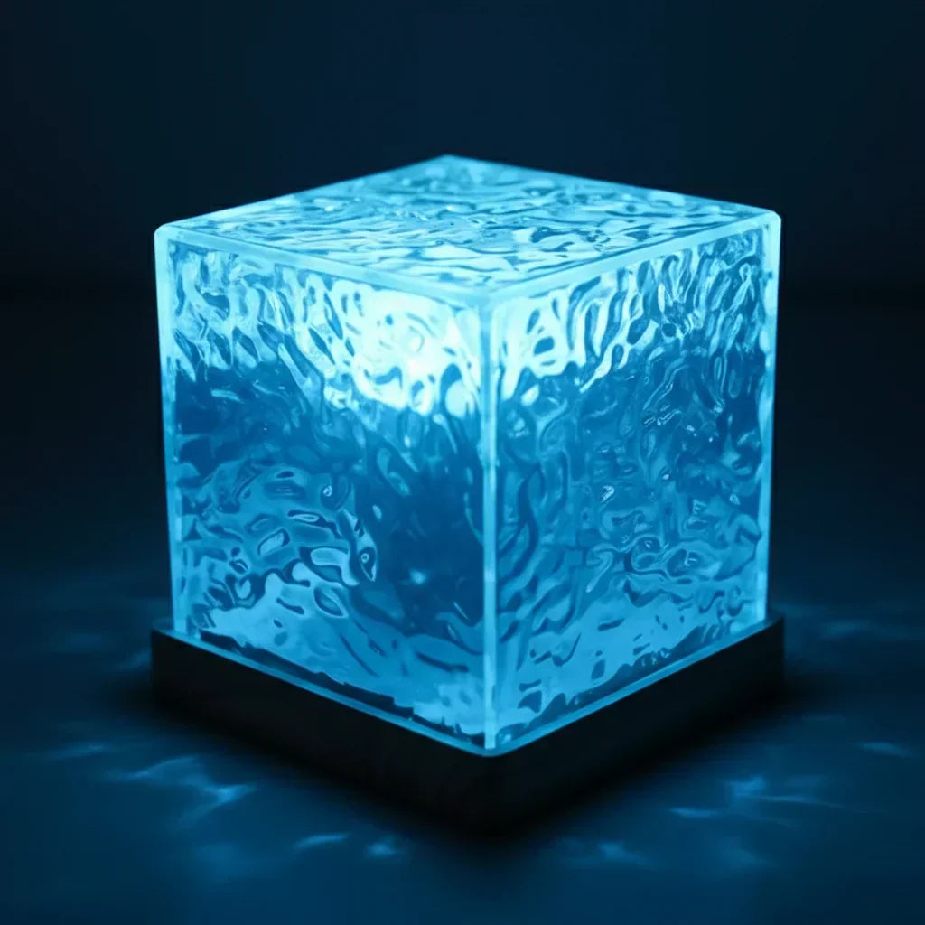 Lampe cube effet vagues allumée en bleu