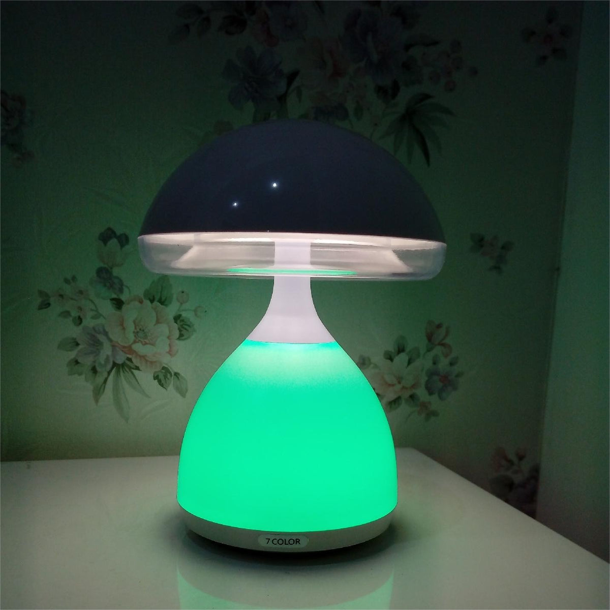 Lampe champignon rechargeable éclairée en vert