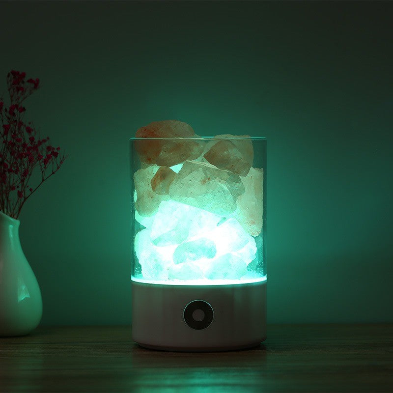 Lampe de sel éclairée en vert d’eau