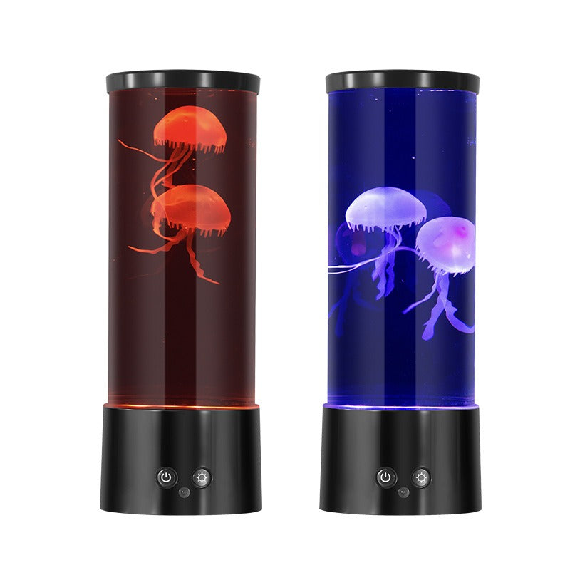 Deux lampes méduses LED allumées, l’une en rouge ambré, l’autre en bleu